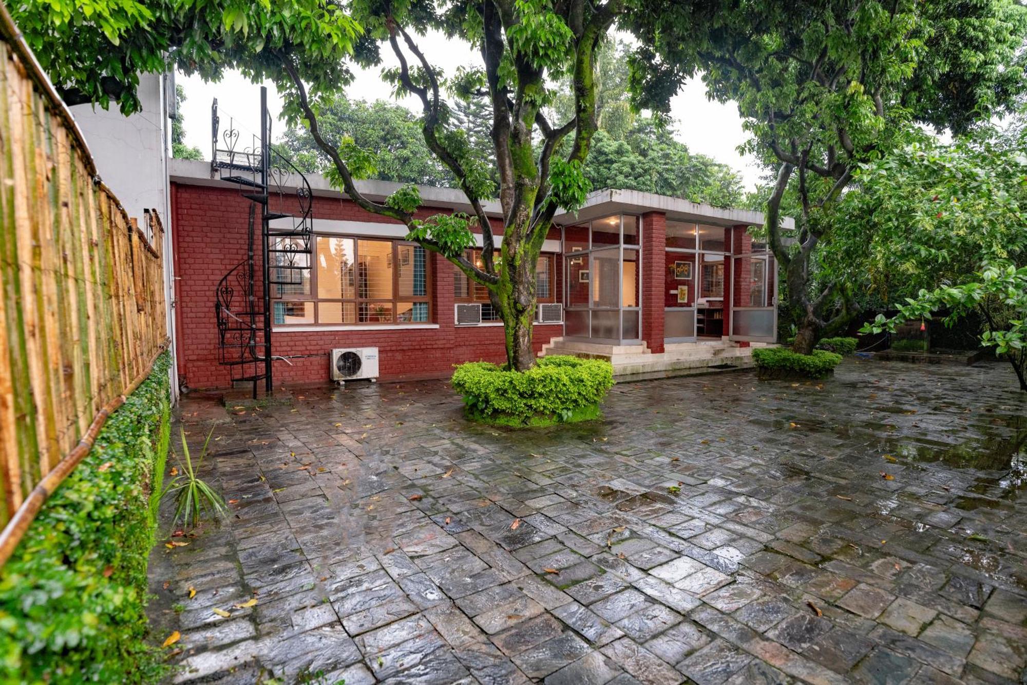 Saffronstays Doon Garden Villa - Near Doon School And Mall Road เดห์ราดุน ภายนอก รูปภาพ