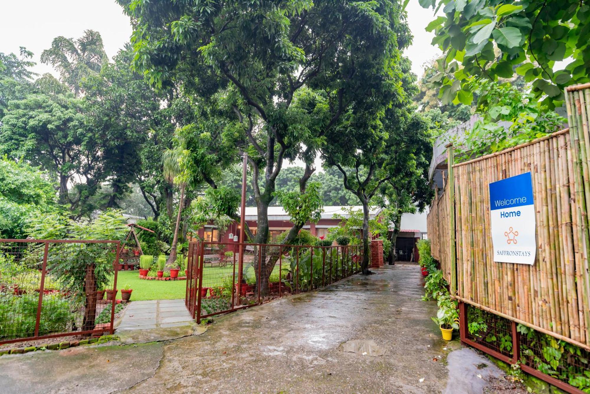 Saffronstays Doon Garden Villa - Near Doon School And Mall Road เดห์ราดุน ภายนอก รูปภาพ
