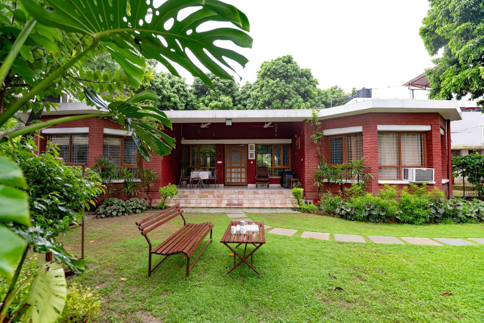 Saffronstays Doon Garden Villa - Near Doon School And Mall Road เดห์ราดุน ภายนอก รูปภาพ