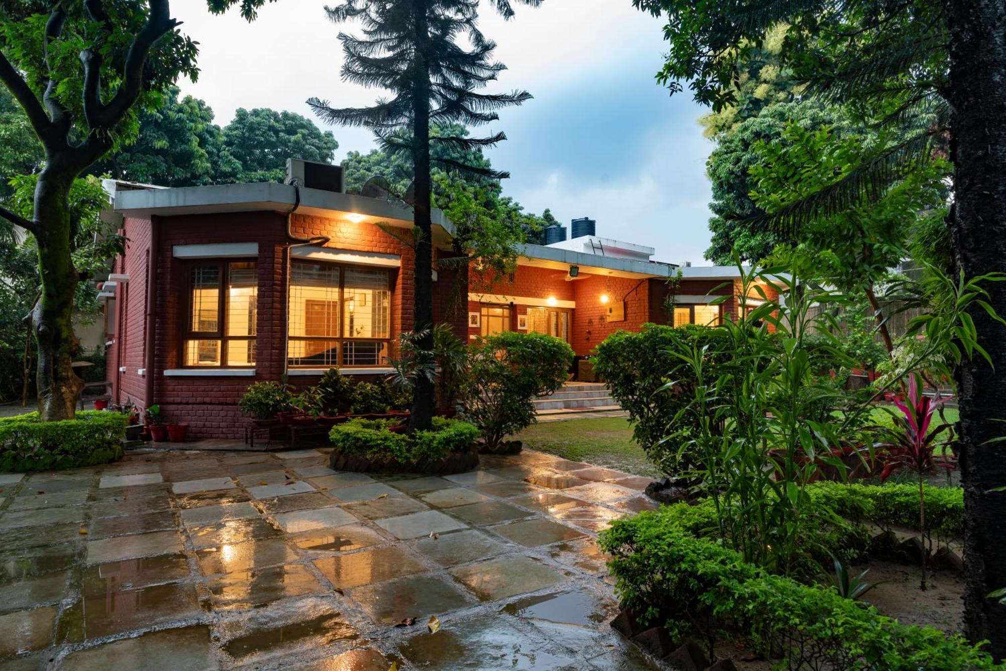 Saffronstays Doon Garden Villa - Near Doon School And Mall Road เดห์ราดุน ภายนอก รูปภาพ